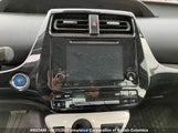 Toyota Prius JTDKARFU0J3067315 снимка