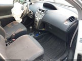 Toyota Yaris JTDKT4K39A5300526 снимка