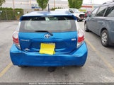 Toyota Prius JTDKDTB30C1005560 снимка