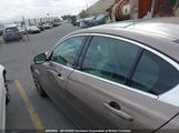 Jaguar Xe SAJAK4BN1HA978075 fotografie