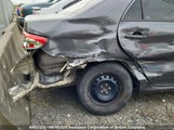 Toyota Corolla S/Le 2T1BU4EE6DC935933 снимка