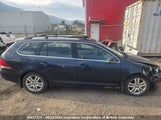 Volkswagen Golf 3VWML7AJ8AM607123 снимка
