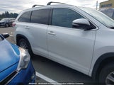 Toyota Highlander Xle 5TDJKRFH4FS196997 снимка