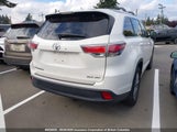 Toyota Highlander Xle 5TDJKRFH4FS196997 снимка