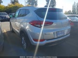 Hyundai Tucson Limited/Sport And Eco/Se KM8J3CA44GU091772 photo