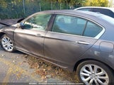 Honda Accord Touring 1HGCR2F94EA807709 снимка