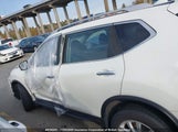Nissan Rogue Sv/Sl 5N1AT2MV5HC767667 снимка
