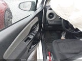 Toyota Yaris L/Le/Se VNKKTUD36KA105061 photo