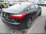 Kia Forte KNAFX4A88G5530485 fotografie