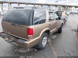 Chevrolet Blazer 1GNDT13X94K133929 снимка