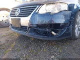 Volkswagen Passat 3.6L Luxury WVWEU93C77P005895 photo