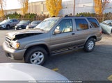 Nissan Pathfinder Le/Se/Xe JN8DR09Y71W578017 fotografie