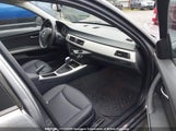 BMW 323I WBAPG7C54BA937647 снимка