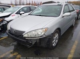 Toyota Camry Le/Xle/Se 4T1BF30K45U610649 photo