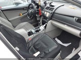 Toyota Camry Hybrid/Le/Xle 4T1BD1FK0EU099717 fotografie