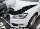 Audi Q5 Technik WA1MGCFP3EA044217 photo