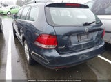 Volkswagen Golf 3VWMX7AJ8AM662174 снимка