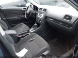 Volkswagen Golf 3VWMX7AJ8AM662174 снимка