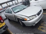 Toyota Camry JT2BG22KX10589390 fotografie