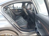 BMW 330I WBA5R7C5XKAJ79136 снимка