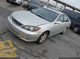 Toyota Camry JTDBF30K820003533 снимка