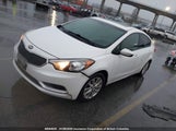 Kia Forte KNAFX4A63F5414348 fotografie