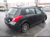 Nissan Versa 3N1BC13E08L393822 fotografie