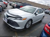 Toyota Camry Hybrid/Le/Xle/Se 4T1B21HK9JU007629 photo