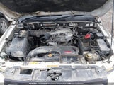 Mitsubishi Pajero V93W0003139 снимка