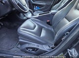 Volvo V60 YV440MWKXH1040798 photo