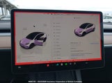 Tesla Model Y 7SAYGAEE6NF572064 fotografie