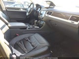 Volkswagen Touareg Sport/Lux/Executive WVGEF9BP9GD012603 fotografie