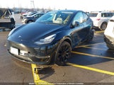 Tesla Model Y 5YJYGDEE7LF051947 photo