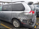 Toyota Sienna Le 5TDJK3DC8BS012952 снимка