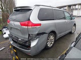 Toyota Sienna Le 5TDJK3DC8BS012952 снимка