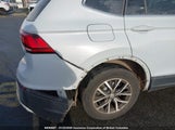 Volkswagen Tiguan Comfortline 3VV2B7AX0JM086983 fotografie