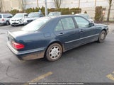 Mercedes-Benz E 320 4Matic WDBJF82J51X049712 снимка
