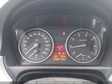 BMW 323I WBAPG7C54BA937180 снимка