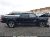Toyota Tacoma Dbl Cab/Sr5/Trd Sport/Or 5TFDZ5BN2JX033393 fotografie