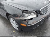 Mercedes-Benz C 240 WDBRF81J63F394423 снимка