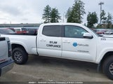 Toyota Tacoma Dbl Cab/Sr5/Trd Sport/Or 5TFDZ5BN4HX021689 photo