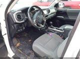 Toyota Tacoma Dbl Cab/Sr5/Trd Sport/Or 5TFDZ5BN4HX021689 снимка