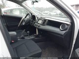 Toyota Rav4 2T3BFREV8FW379222 снимка