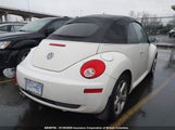 Volkswagen New Beetle Triple White 3VWFF31Y47M417947 fotografie