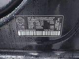 Volkswagen Passat 2.0T Limited Edition 1VWBA7A38NC009359 photo
