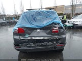 Volkswagen Tiguan Comfortline WVGMV7AX7HK029661 fotografie