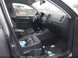 Volkswagen Tiguan Comfortline WVGMV7AX7HK029661 снимка