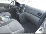 Toyota Sienna Le 5TDZA23C96S452315 снимка