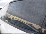 Tesla Model Y 5YJYGDEE4MF153479 fotografie
