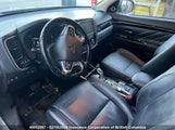 Mitsubishi Outlander Se/Gt JA4J24A51JZ620962 photo